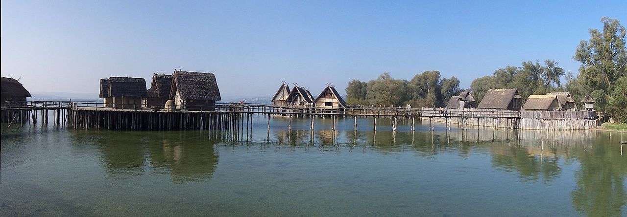 Reconstruction of Bronze Age stilt houses on Lake Constance